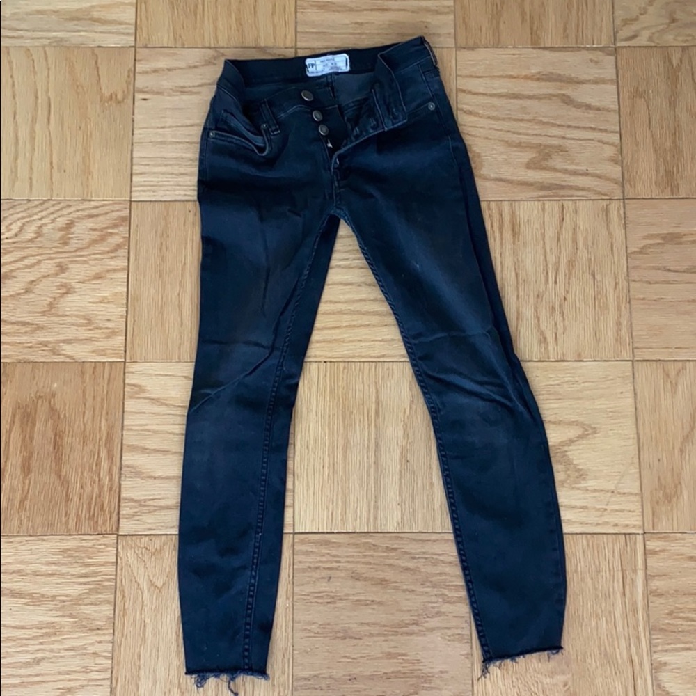 Free People skinny Button Fly. Black